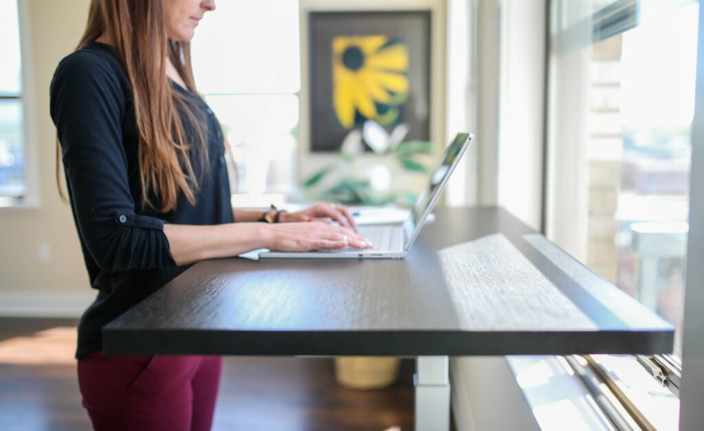 Standing Desks: Examining the Pros and Cons